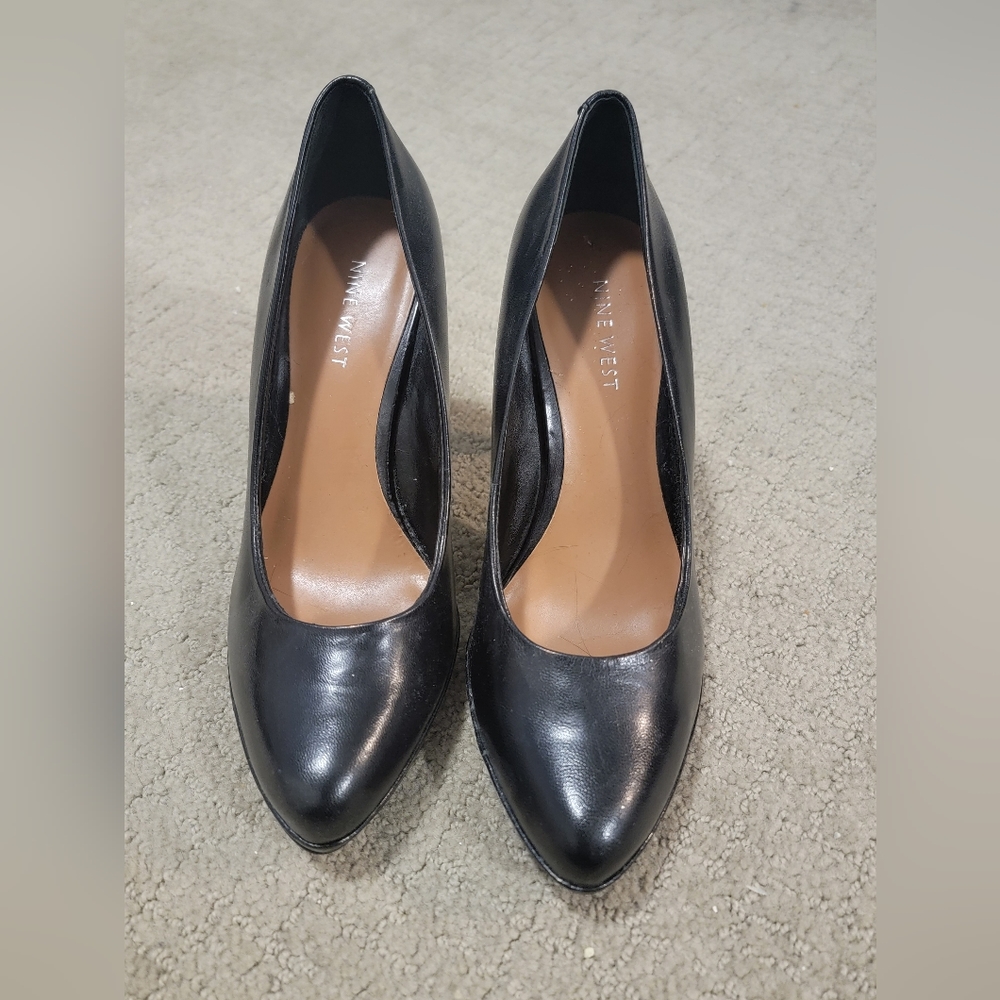 Nine West size 7M heels
